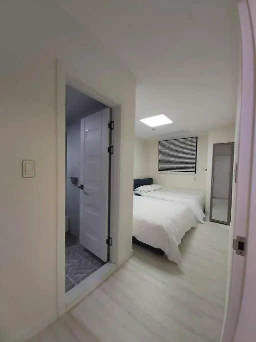 Xeromine Hostel Dongdaemun Szöul 0*,  Dél-Korea